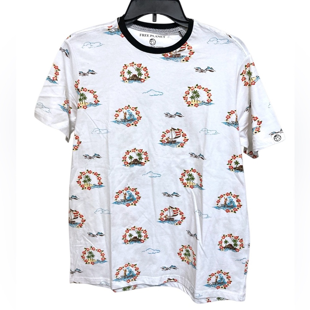 Free Planet Men's Small Hawaiian T-shirt Sailboat Hula Dancer Ocean Island New